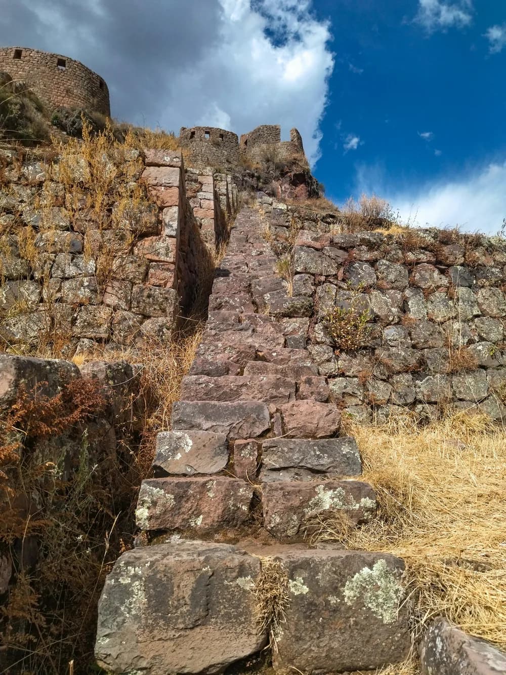 Escalinata inca en Pisac, Valle Sagrado